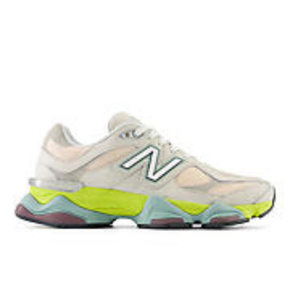 New Balance 9060 - Moonbeam with Vintage Rose and Moonrock